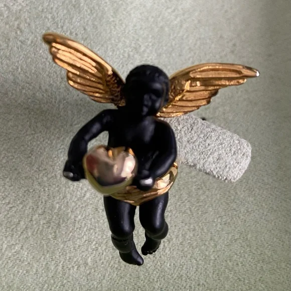 VTG Coreen Simpson Black Angel with Heart - Picture 2 of 6